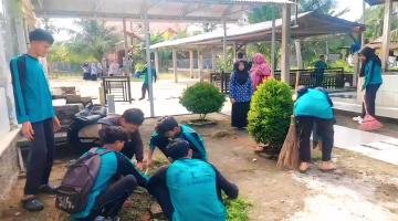 SISWA DAN GURU SMA NEGERI 1 KUTA MAKMUR GELAR KEGIATAN SEUMELGEH DI MASJID BABUL FALAH BLANG RIEK